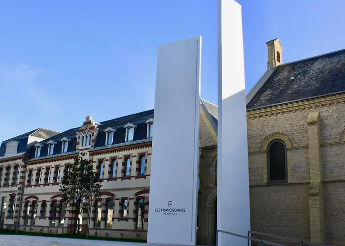 Les Prairies By Interhome Lejlighed Deauville